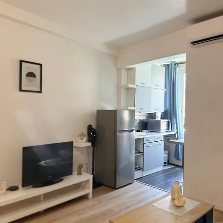 Lovely 3 Riquier Next To Port With Ac! *